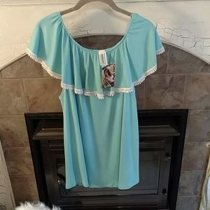 RRouge Mint green top